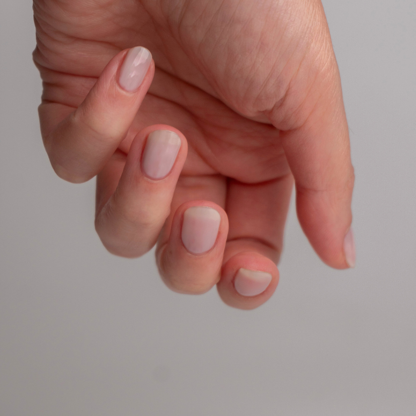 イチキューヨンハチニュアンスネイルカラー 01 MIST