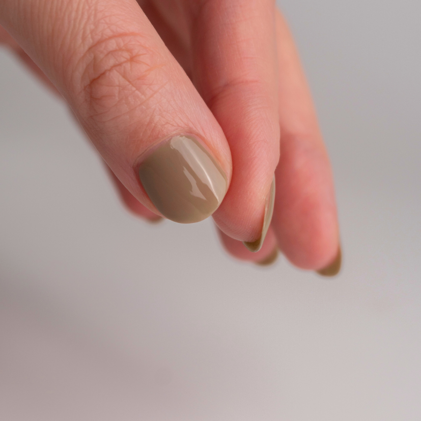 イチキューヨンハチニュアンスネイルカラー 02 ARTICHOKE