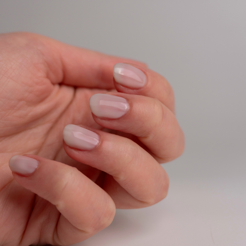 イチキューヨンハチニュアンスネイルカラー 01 MIST