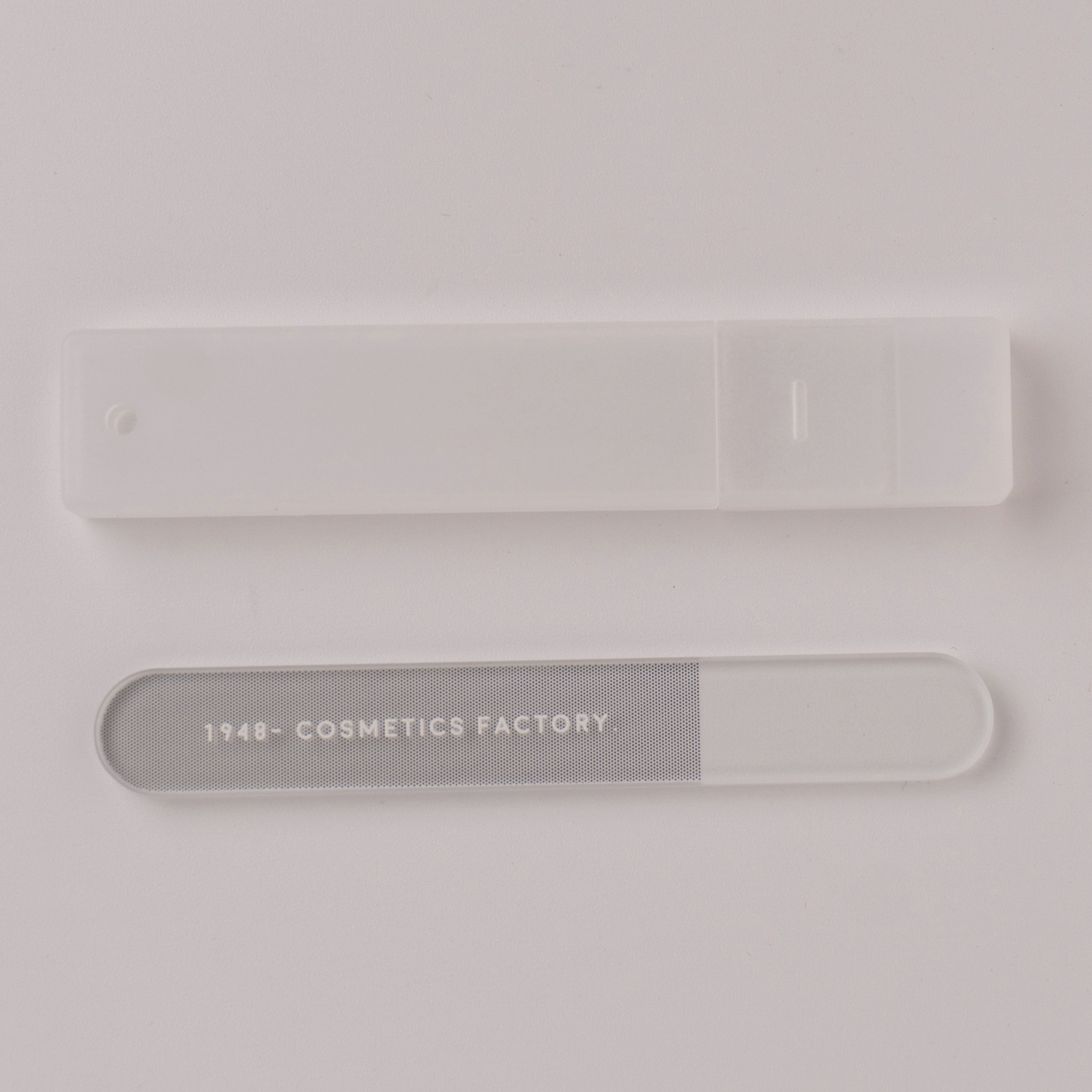 ガラスネイルシャイナー