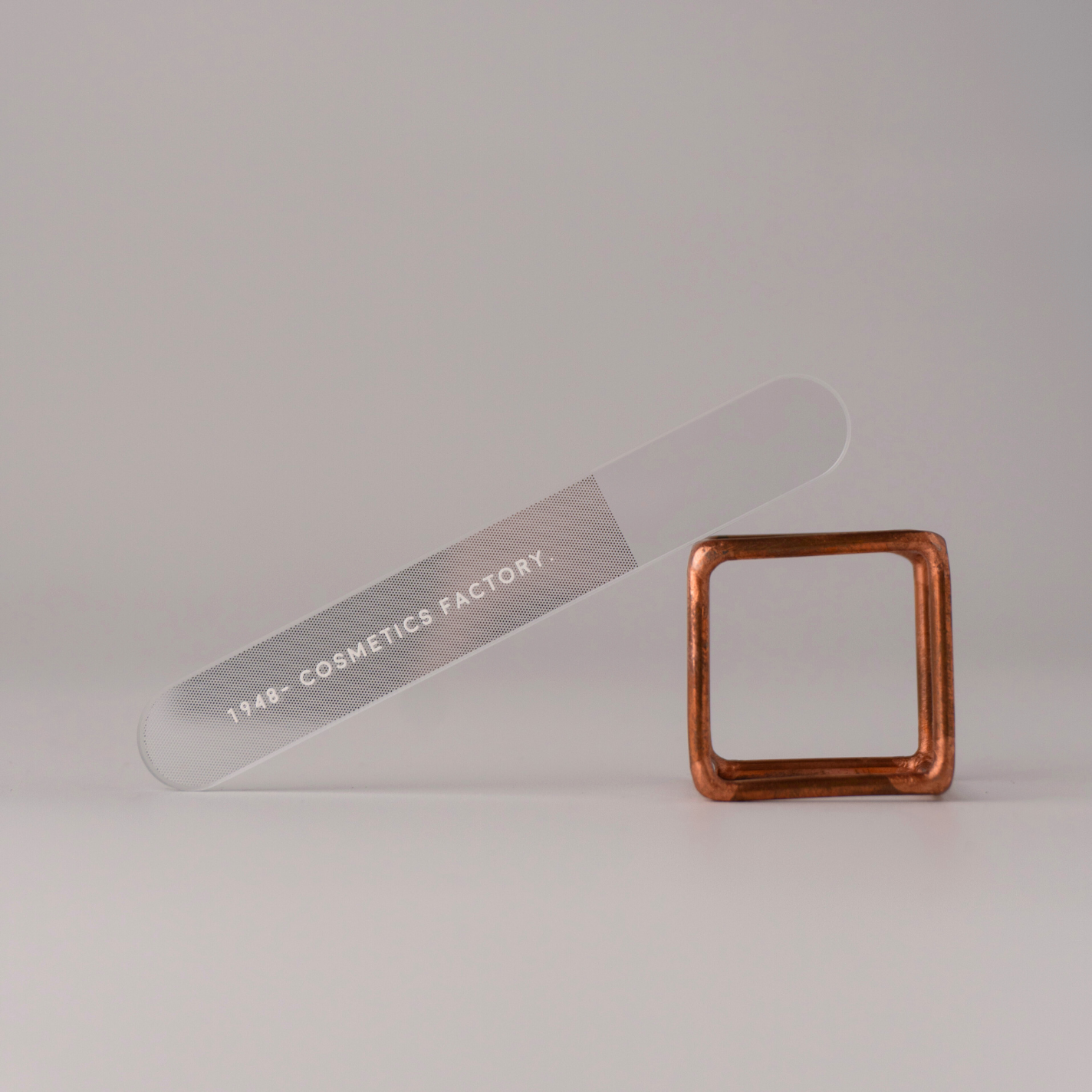 ガラスネイルシャイナー