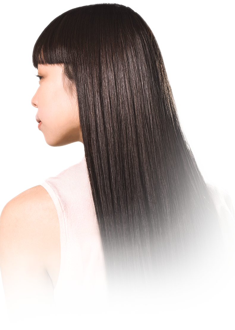 髪を触る女性の横向きカット