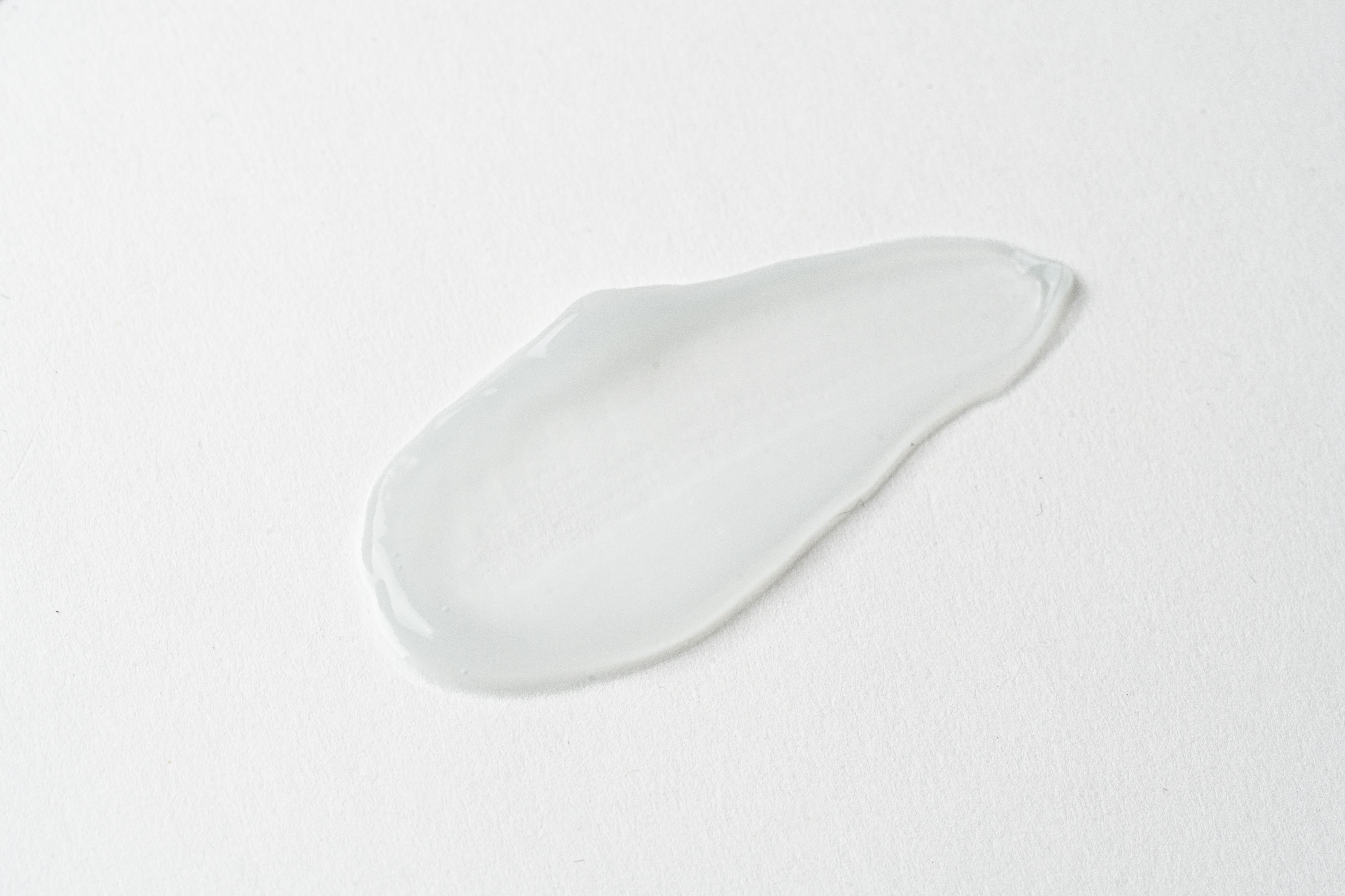 【定期コース初回限定】リュミィリナ　エッセンシャルジェルクリーム　80g 《スピルリナマキシマエキス配合》