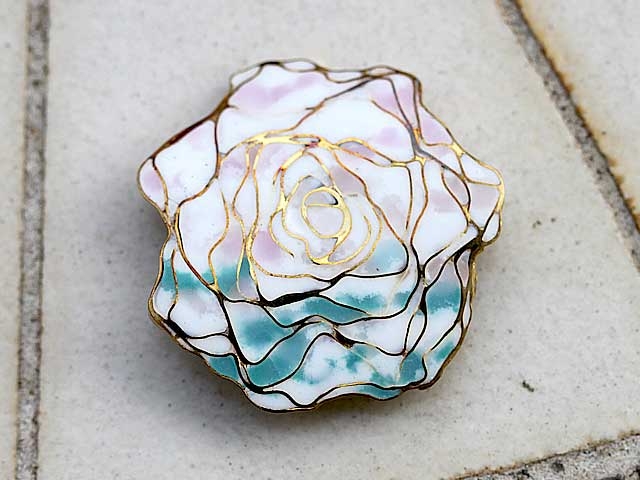 澄んだ美しい水　七宝　沢田氏作　バラ　ブローチ＆ペンダントトップ002 (チェーン別)  K22