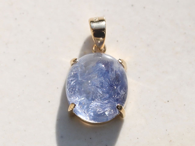 自由な表現　デュモルチェライト ペントップ　038　K18