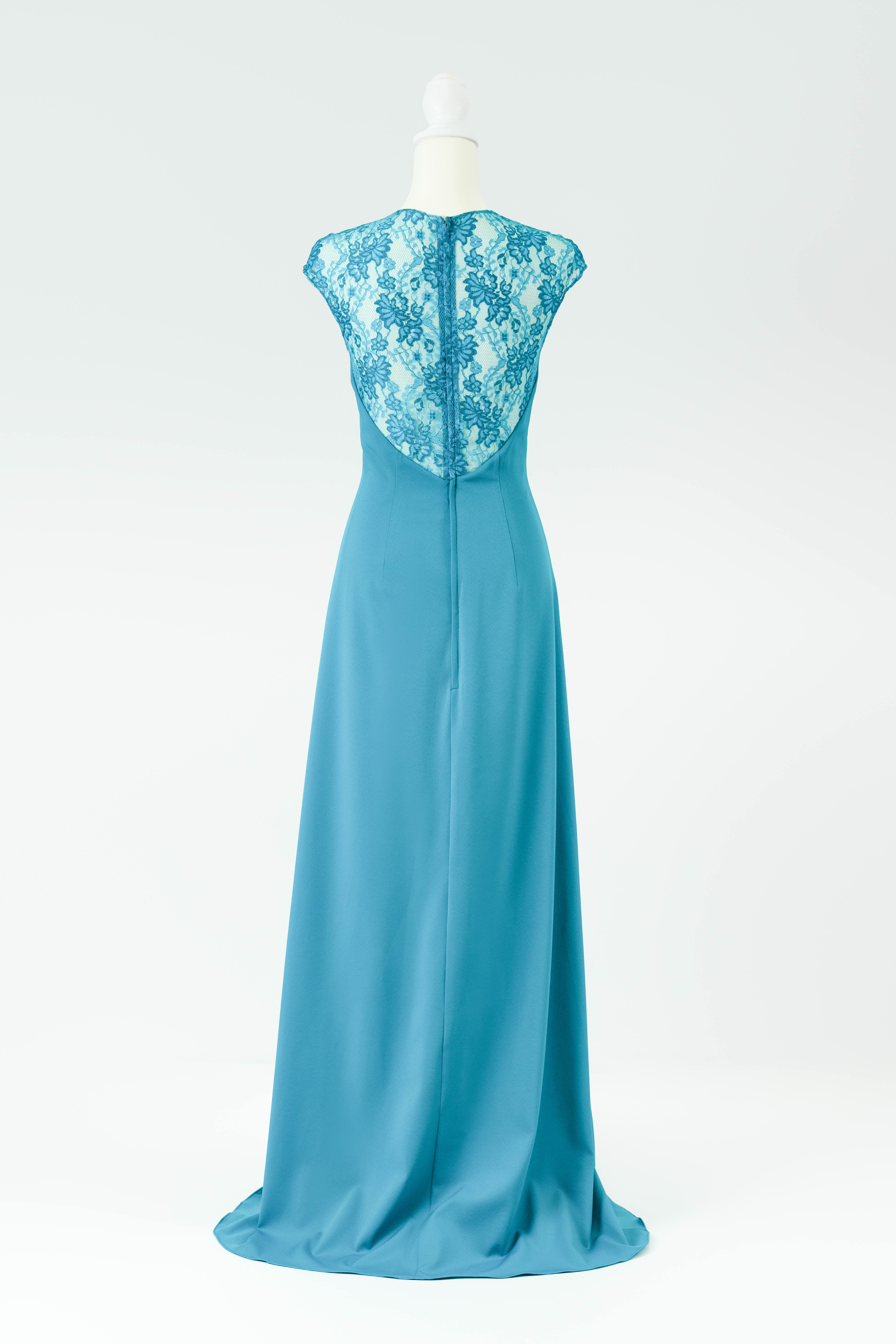droit 004 GR ドレスサイズ（Type：JUST）: 3号：B74 W56 H84：ファスナー
