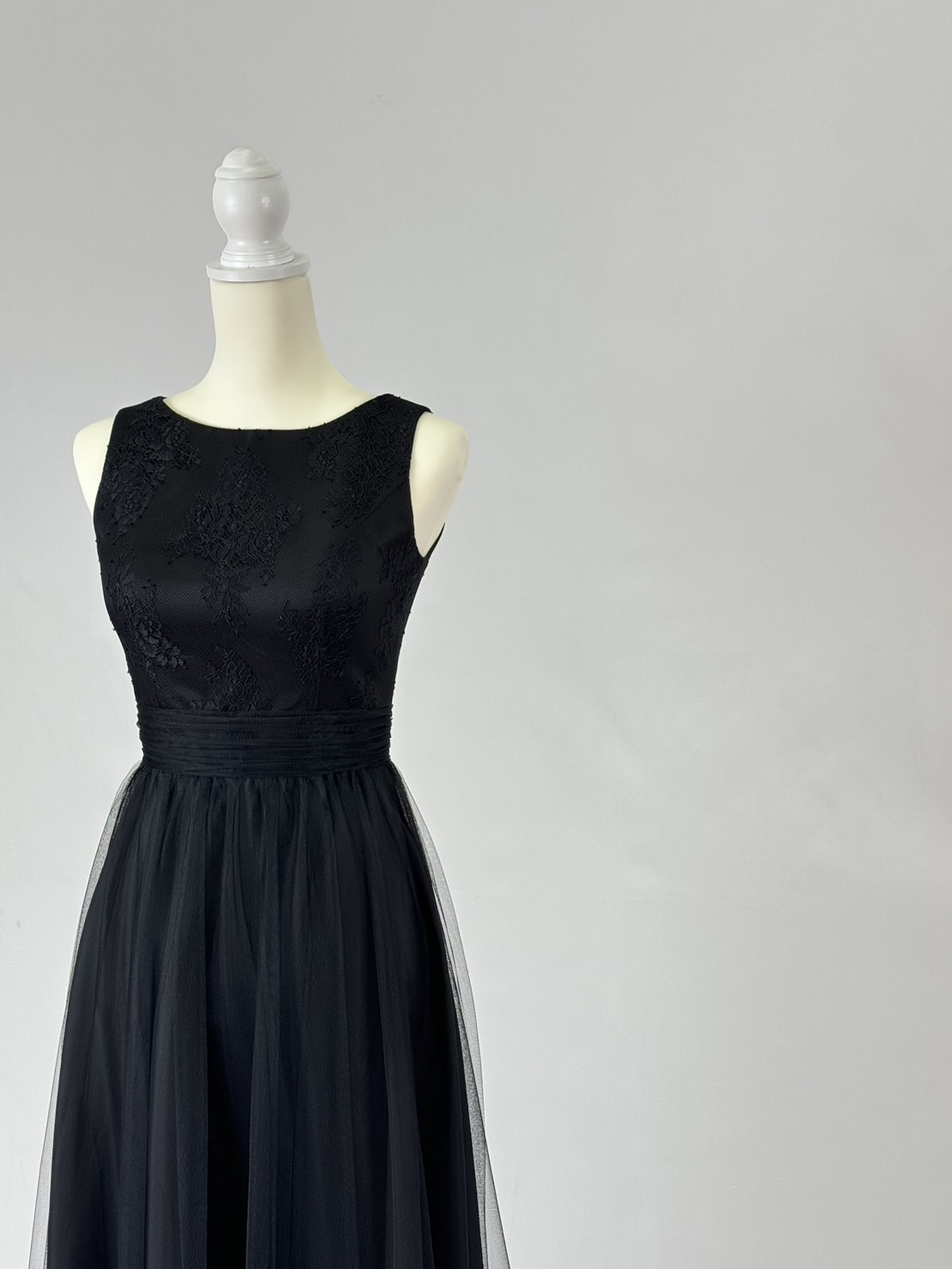 droit 002 BK ドレスサイズ（Type：JUST）: 3号：B74 W56 H84：ファスナー