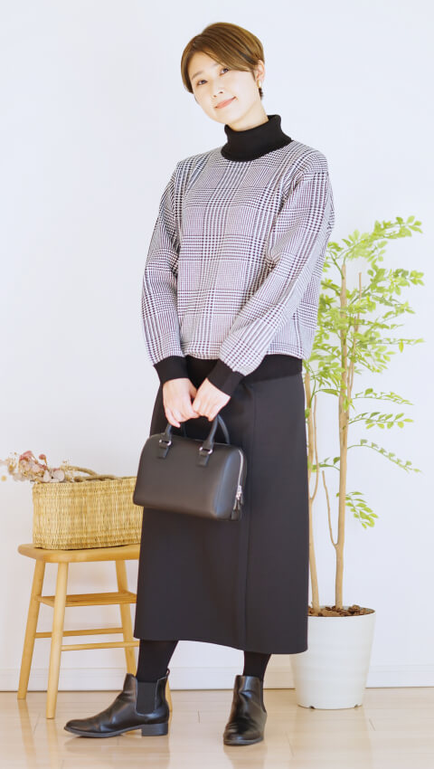 着圧タイツとセーターのコーディネート例