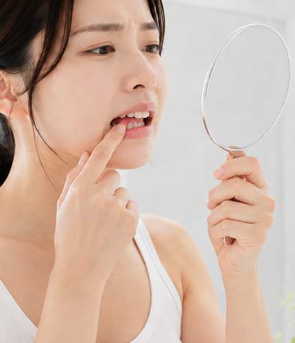 使用前に歯と歯ぐきの状態を確認