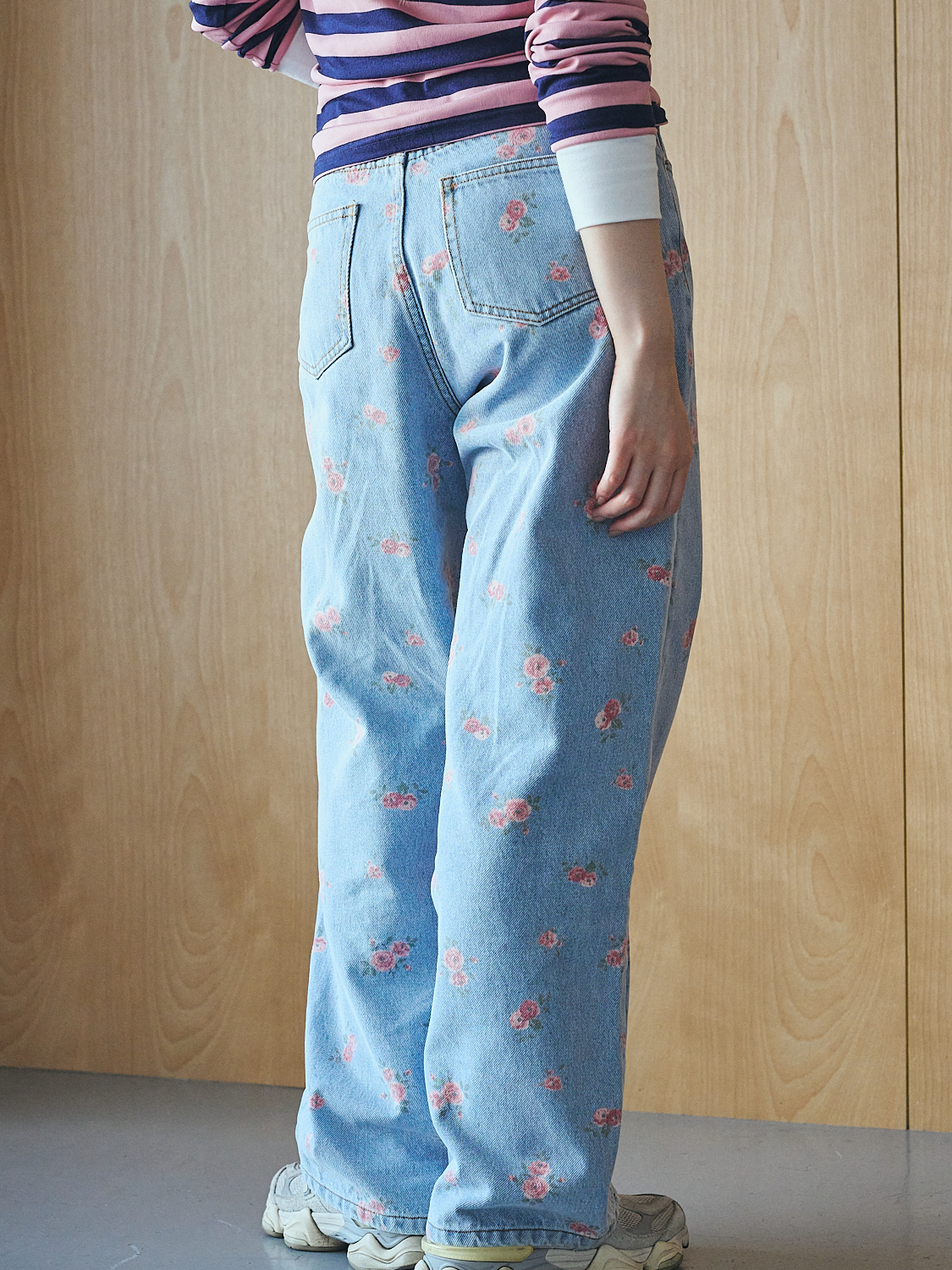 Flower Print Denim Pants Size: S