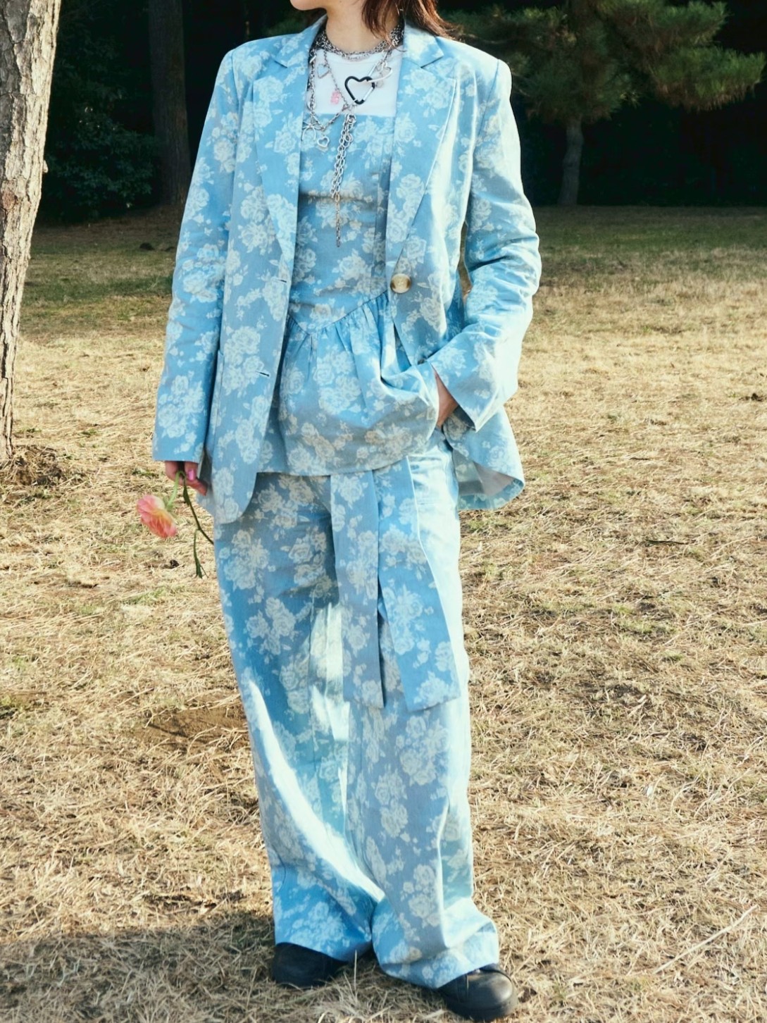 Multi-Way Ribbon Design Jacket Collar: BLUE