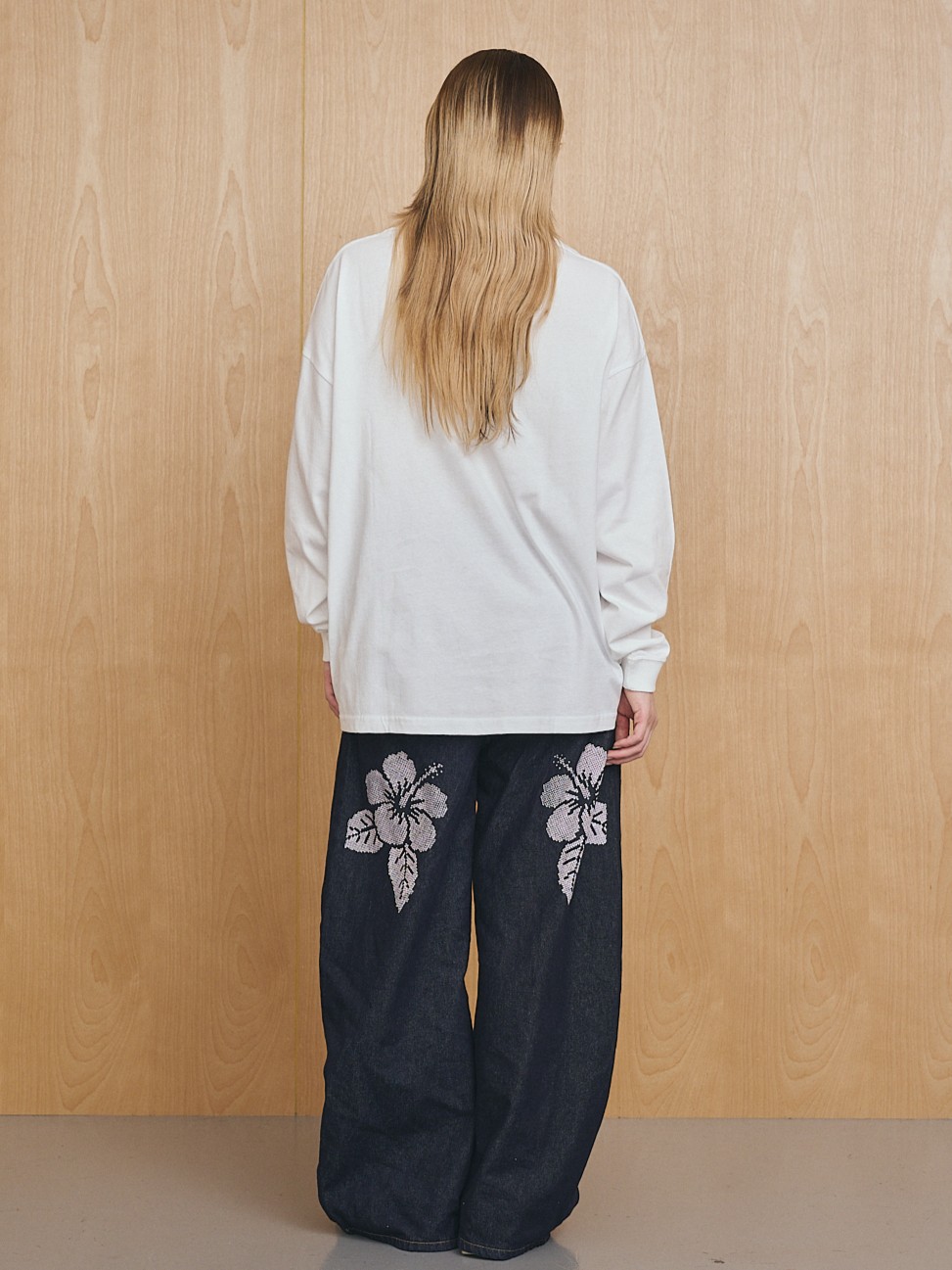 message long sleeve T-shirt Collar: WHITE