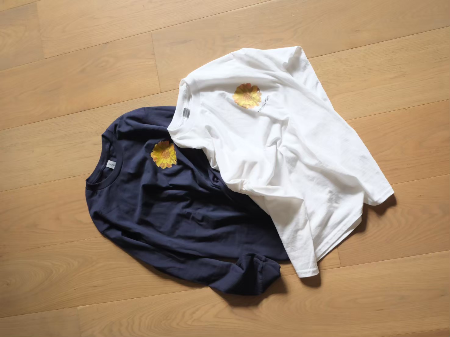 flower one point L/S T-shirt