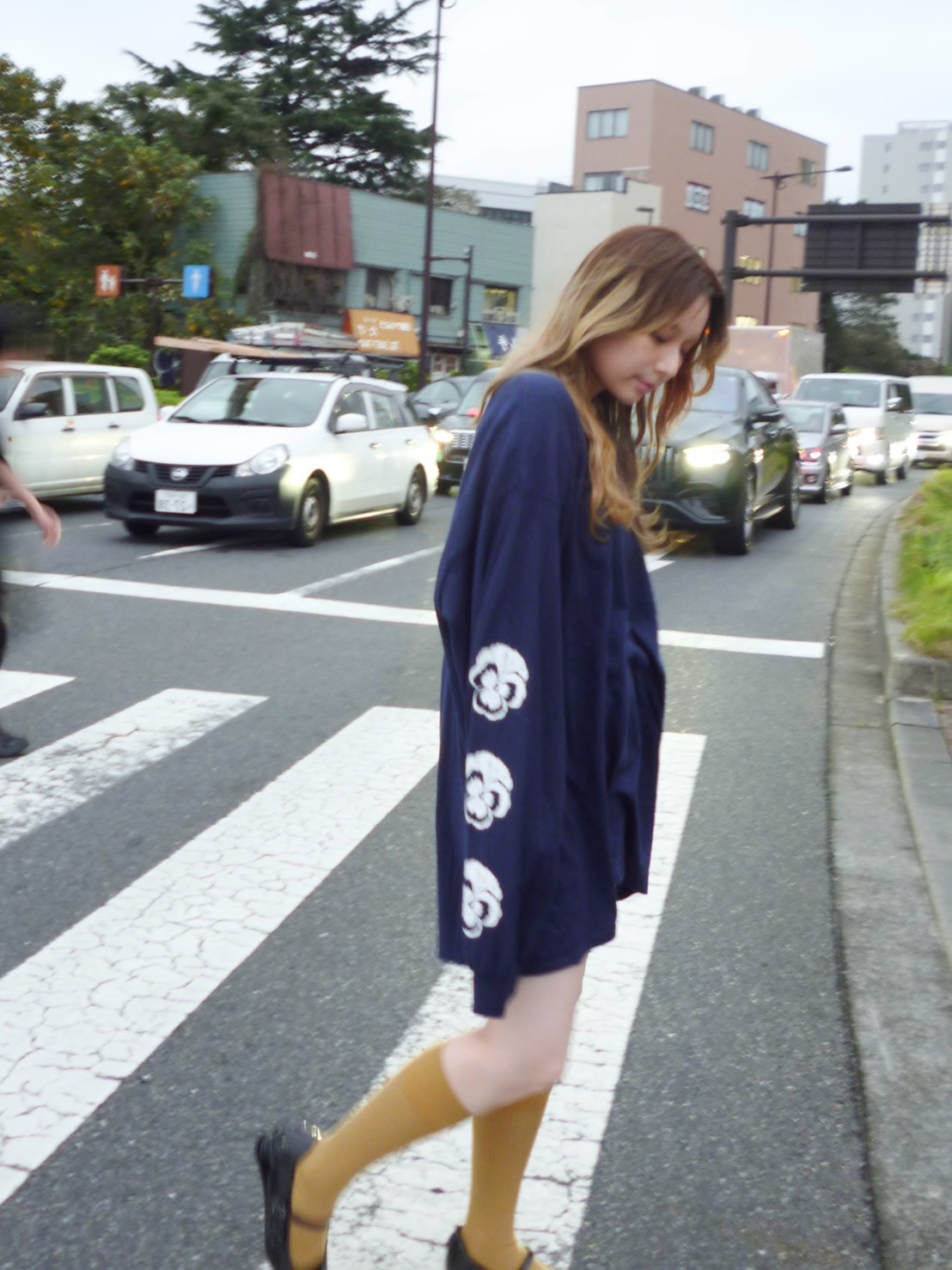 Pansy Sleeve Long T-shirt