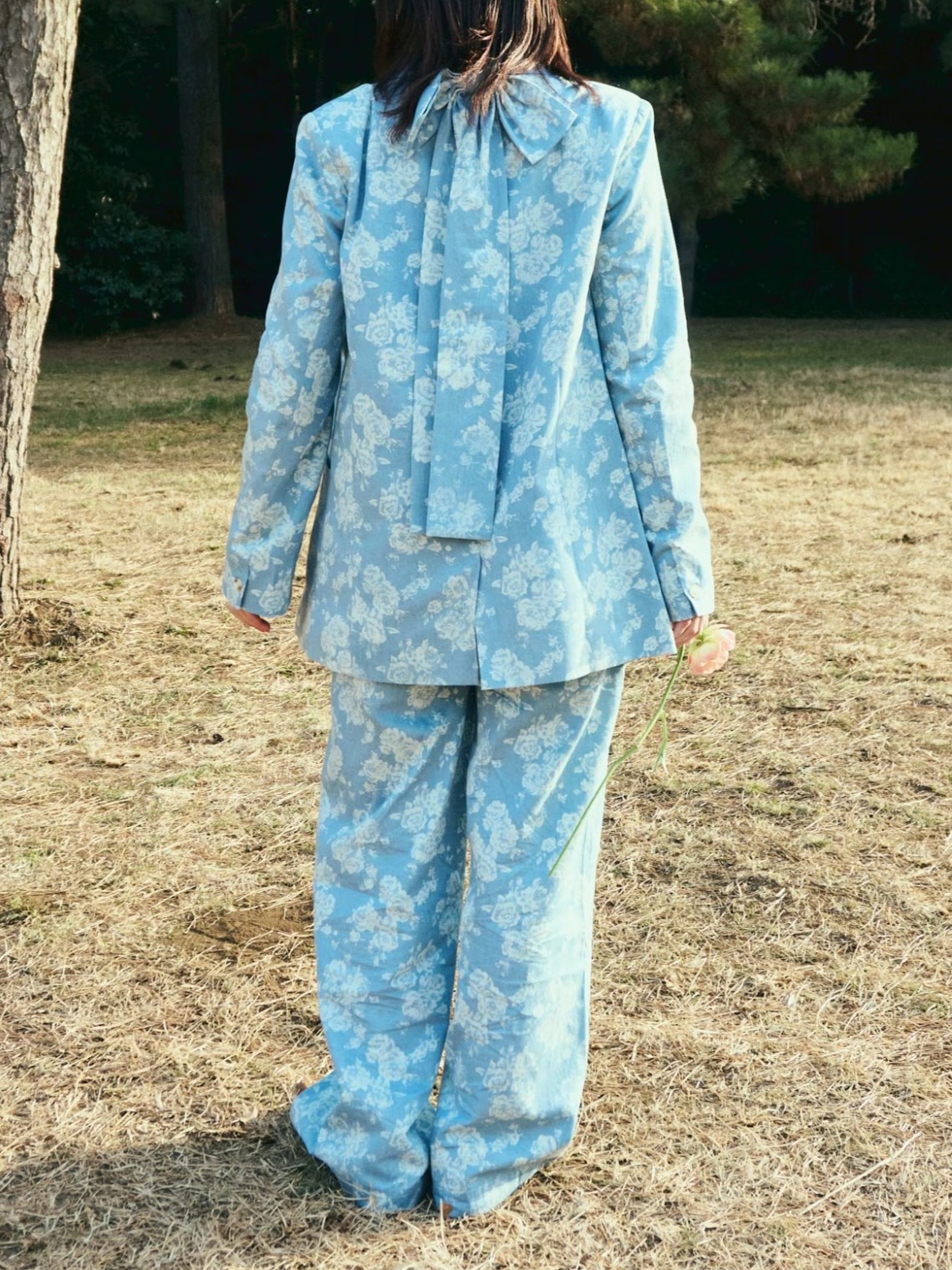 Multi-Way Ribbon Design Jacket Collar: BLUE