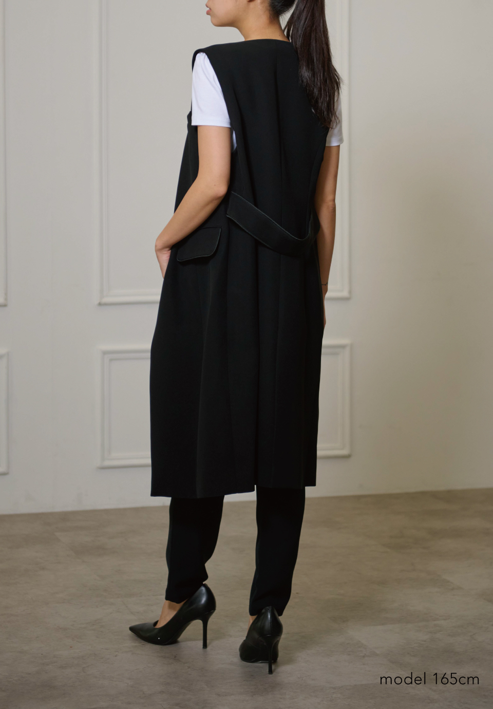 BACK BELTED GILET