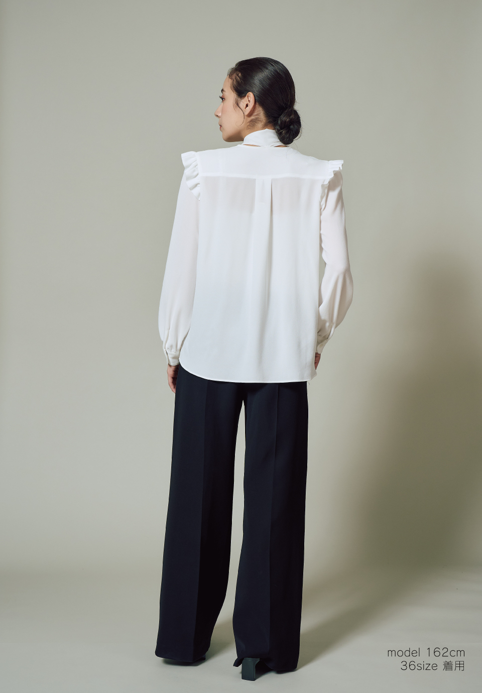 BOW TIE BLOUSE