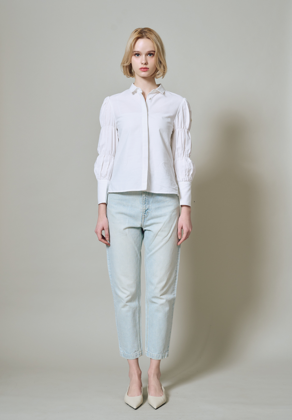 TIERED SLEEVES BLOUSE