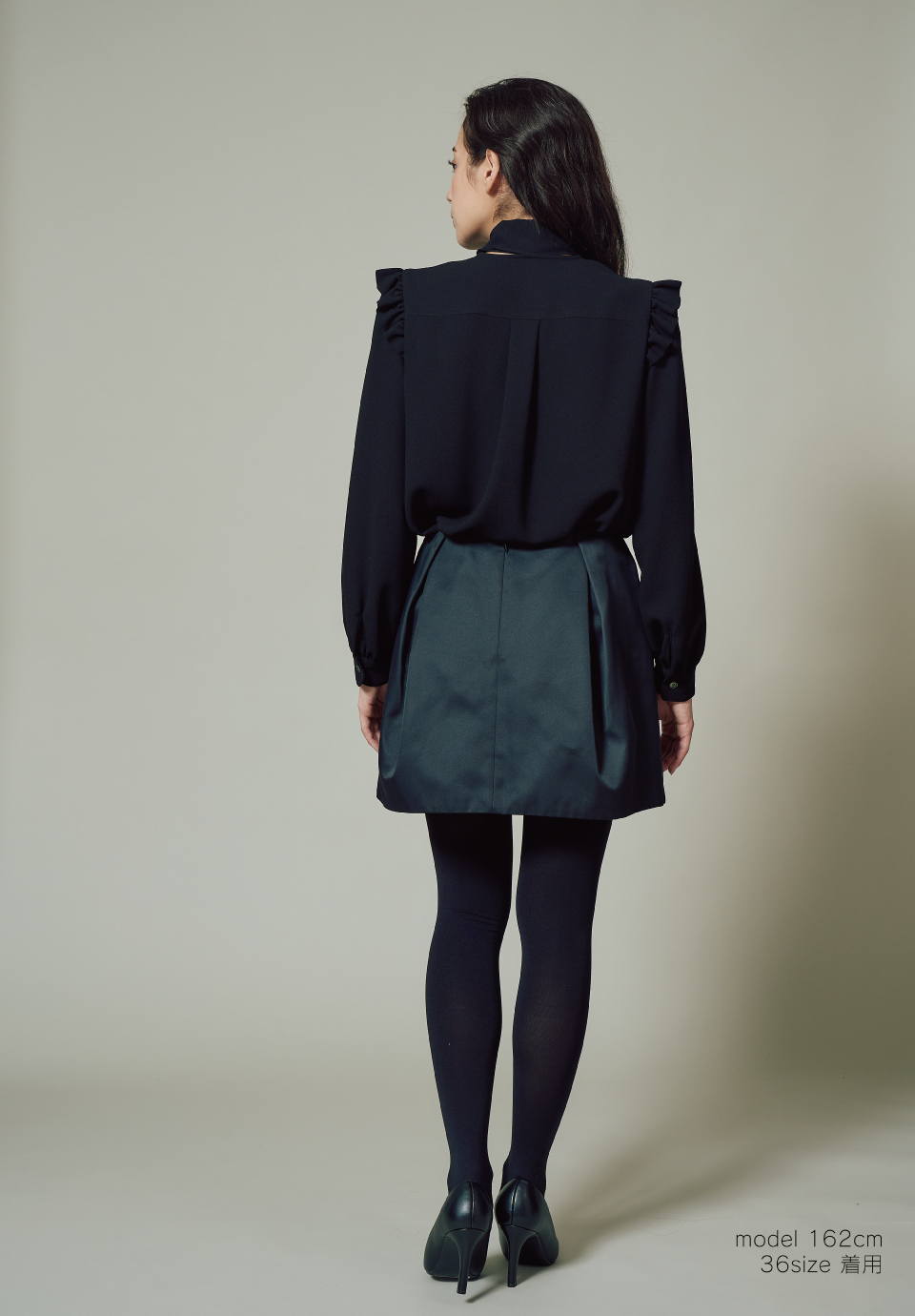 MEMORY SATIN MINI SKIRT