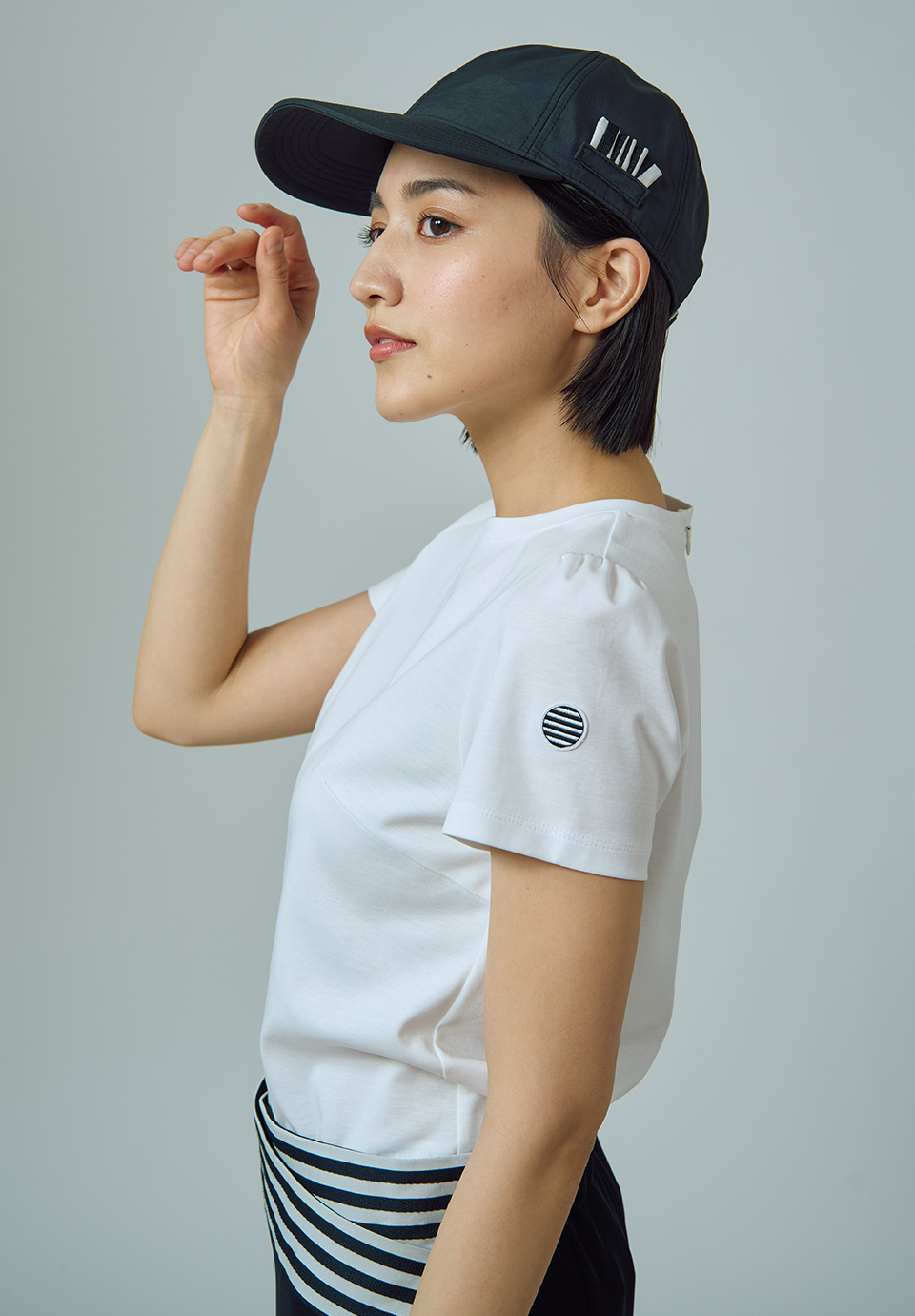 SIDE FRILL CAP