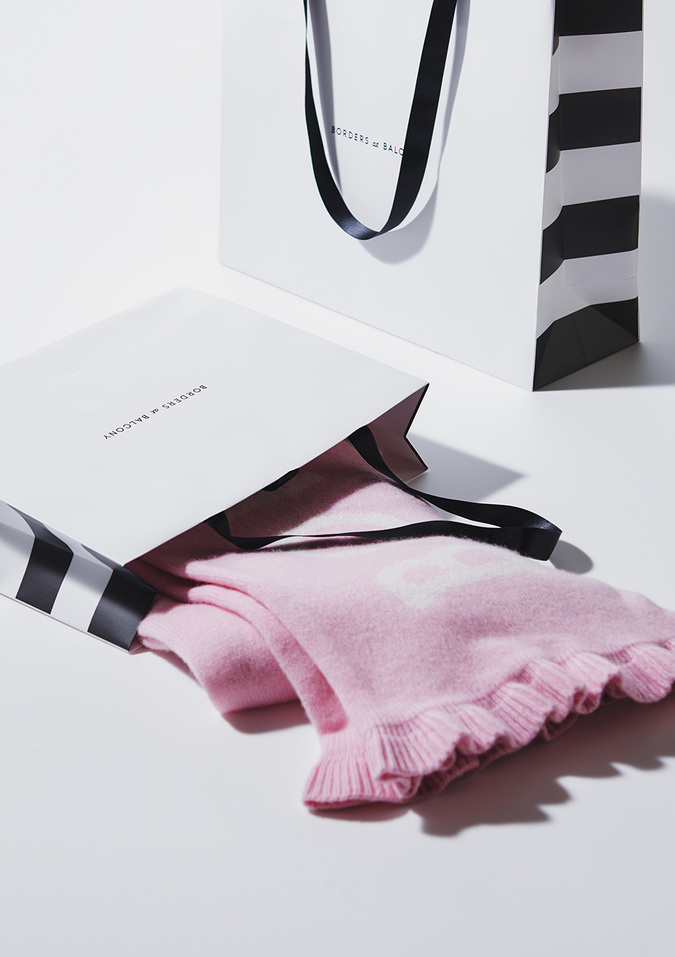 GIFT BAG (M)