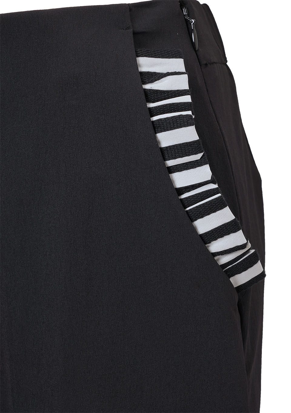 SIDE FRILL STRETCH PANTS