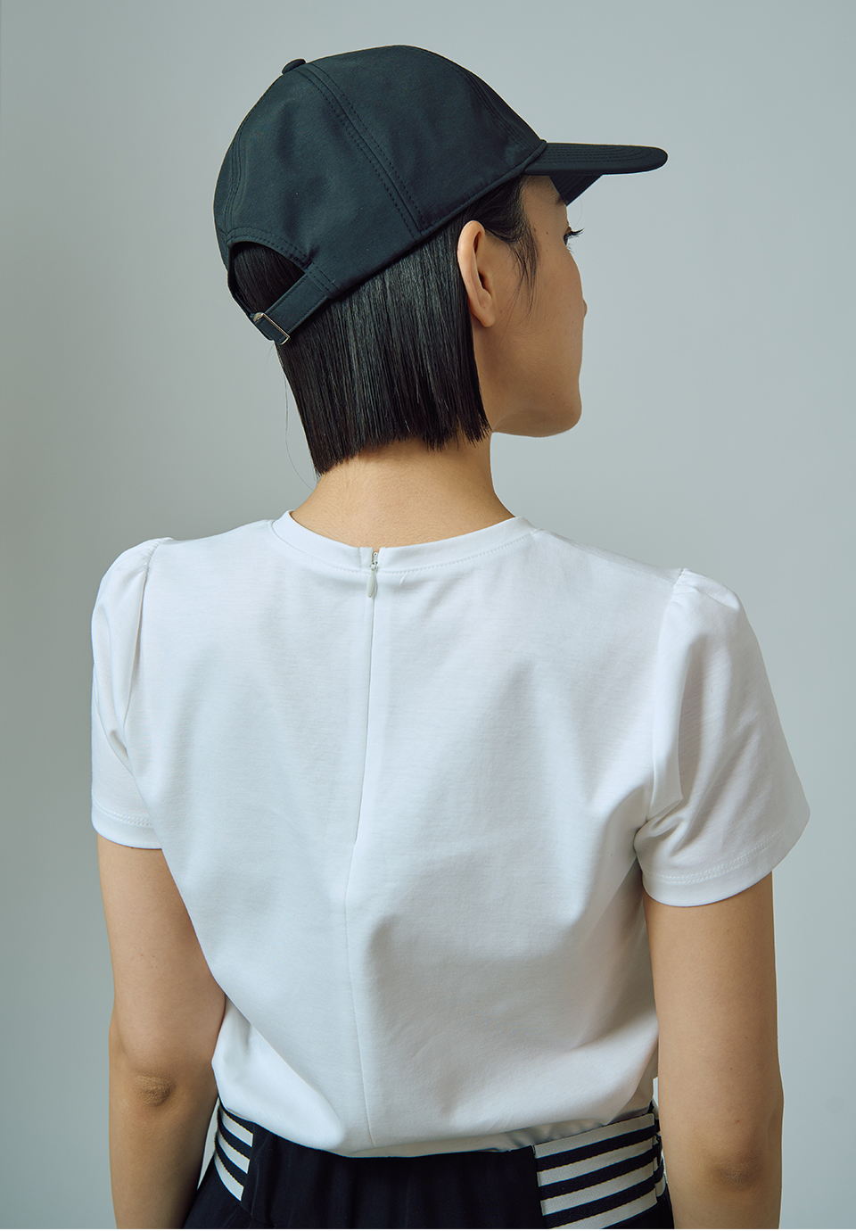 SIDE FRILL CAP