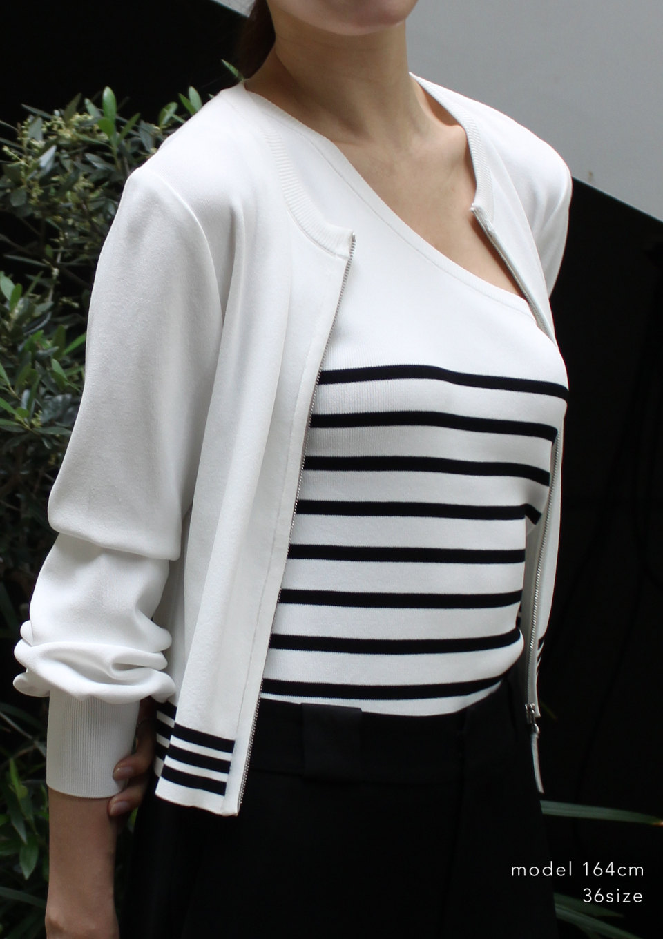 ONE SHOULDER KNIT