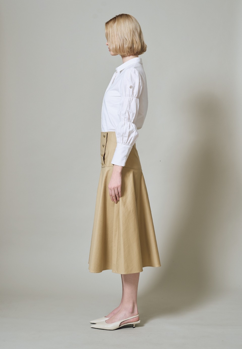 TIERED SLEEVES BLOUSE