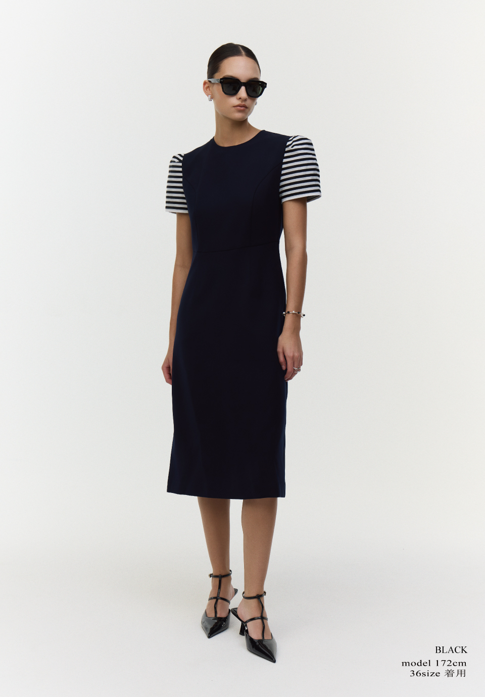 BORDER SLEEVES DRESS