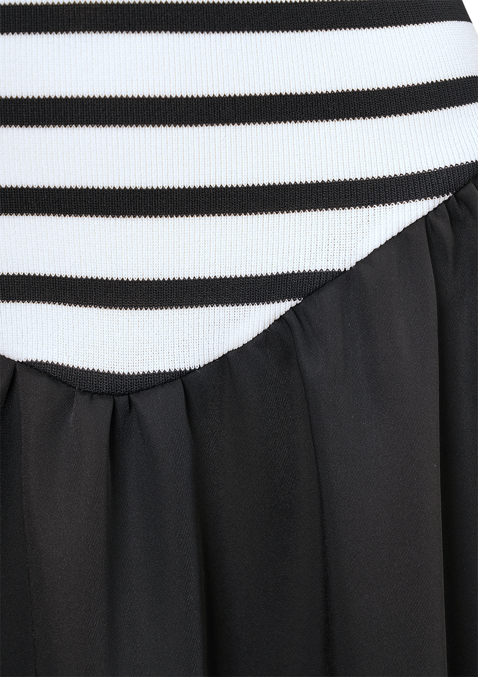 WHITE×BLACK