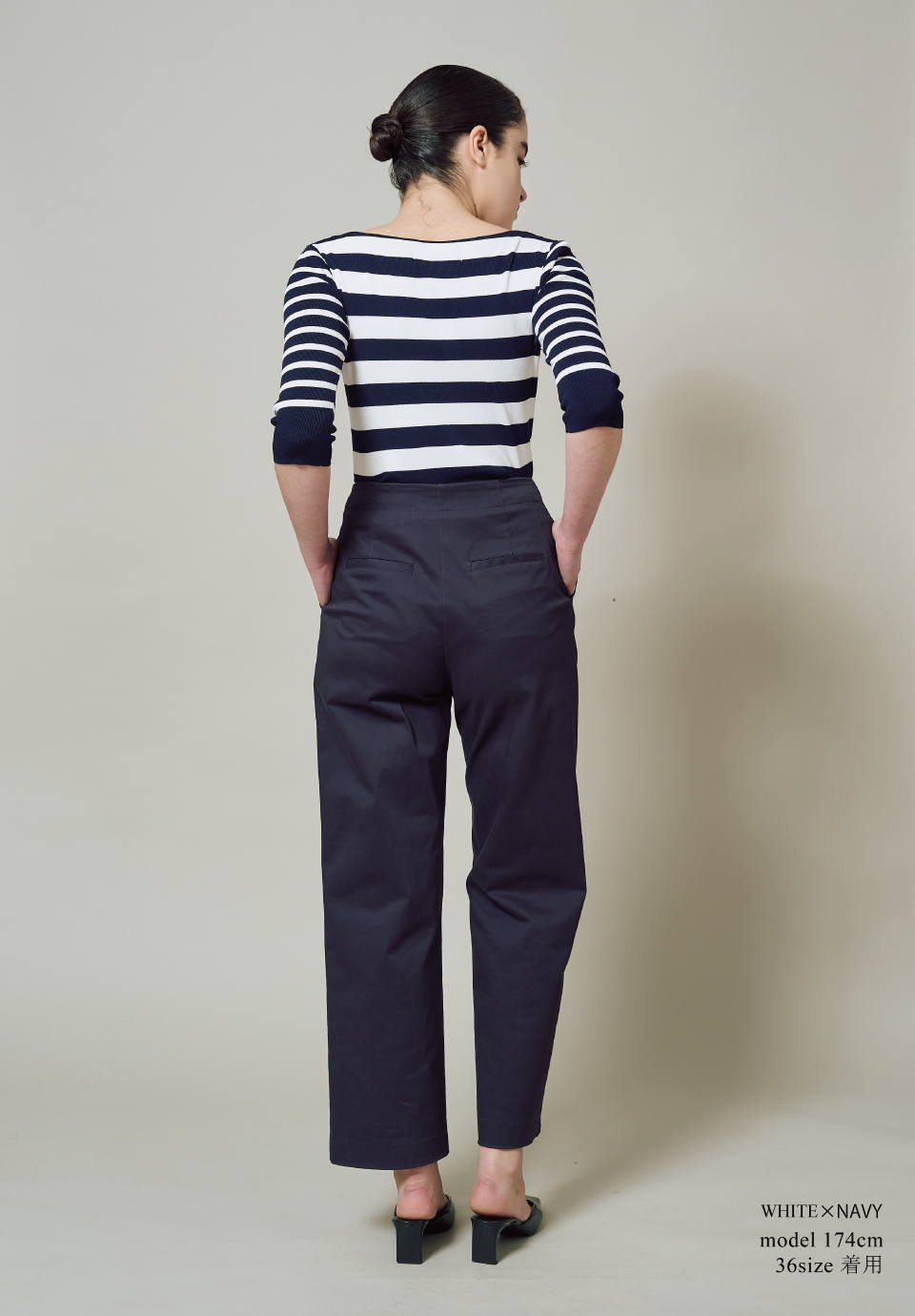 WHITE×NAVY