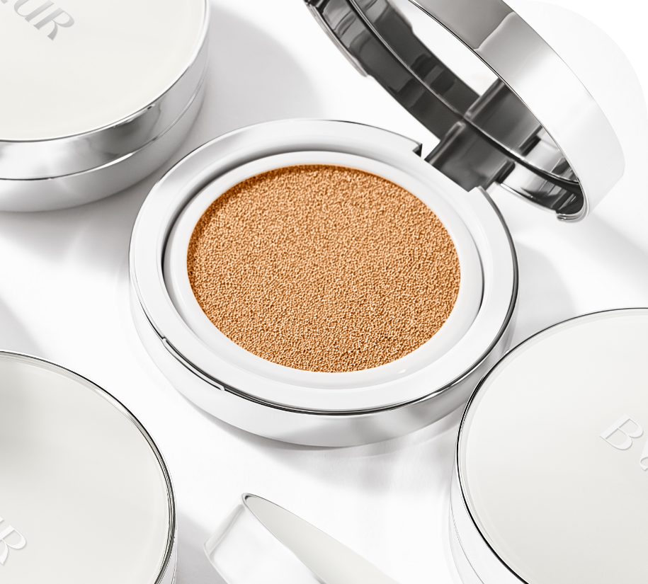 厚さ23mm。スタイリッシュな薄型新コンパクト