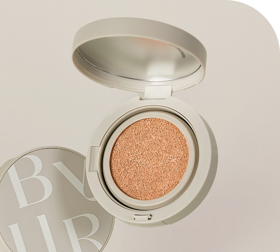 素肌のようなツヤと立体感*を引き出すシルキーヌード仕上げ