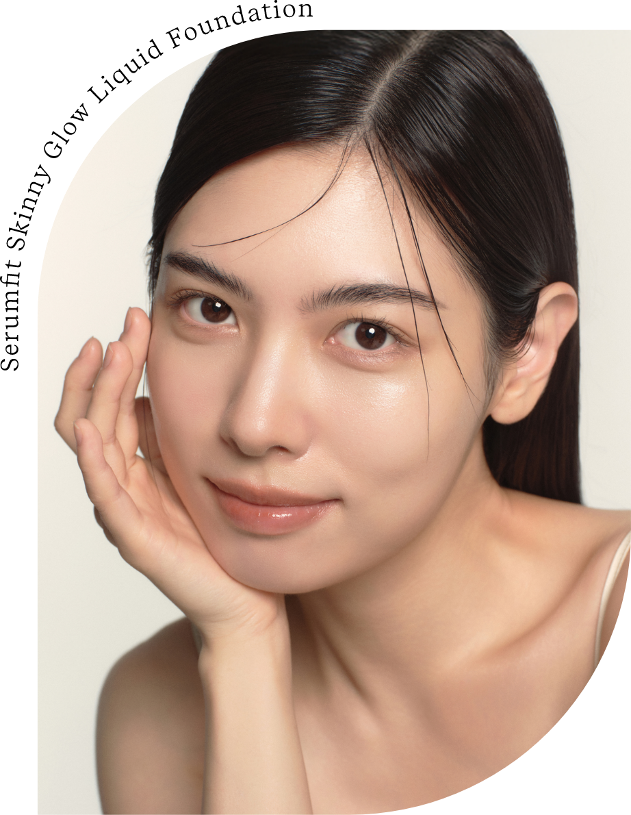 肌の凹凸に溶け込むようにフィット。色ムラもカバー