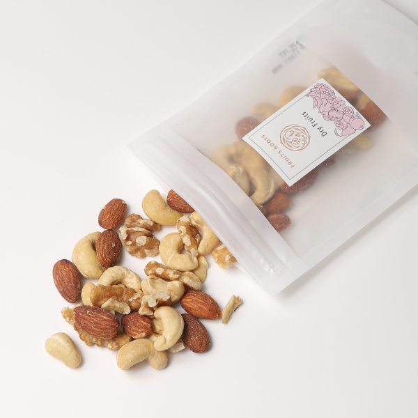 素焼きミックスナッツ（くるみ、アーモンド、カシューナッツ、マカダミアナッツ）