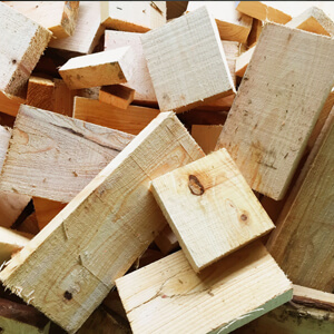 エッセンシャルオイル（ヒノキ）