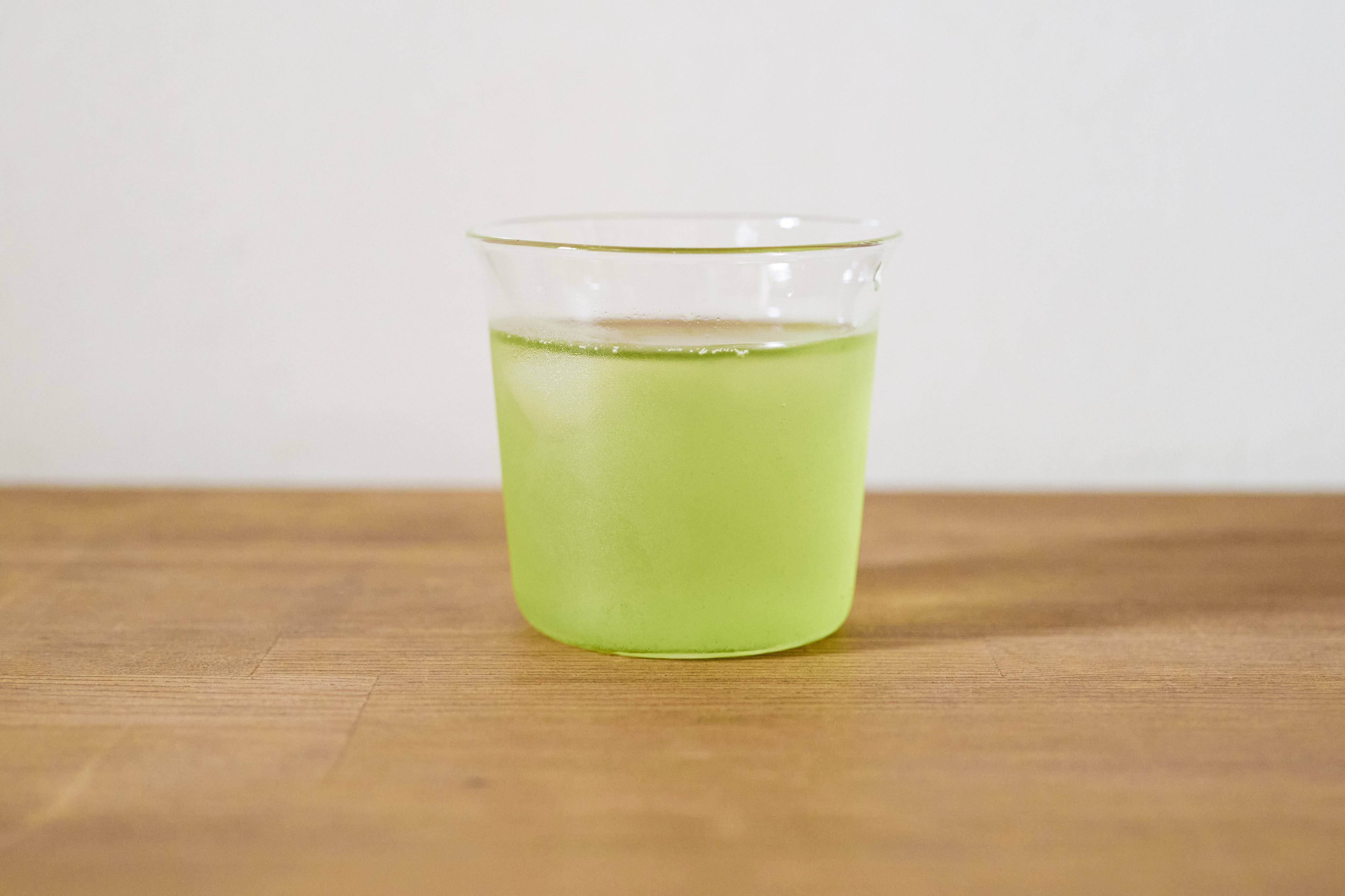 グラス サイズ: 180ml