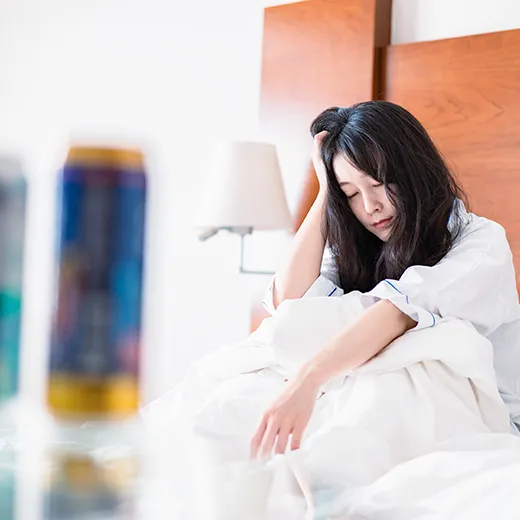 二日酔いはなぜ起きる？原因と対処法｜なりやすい体質（遺伝）の違いも解説
