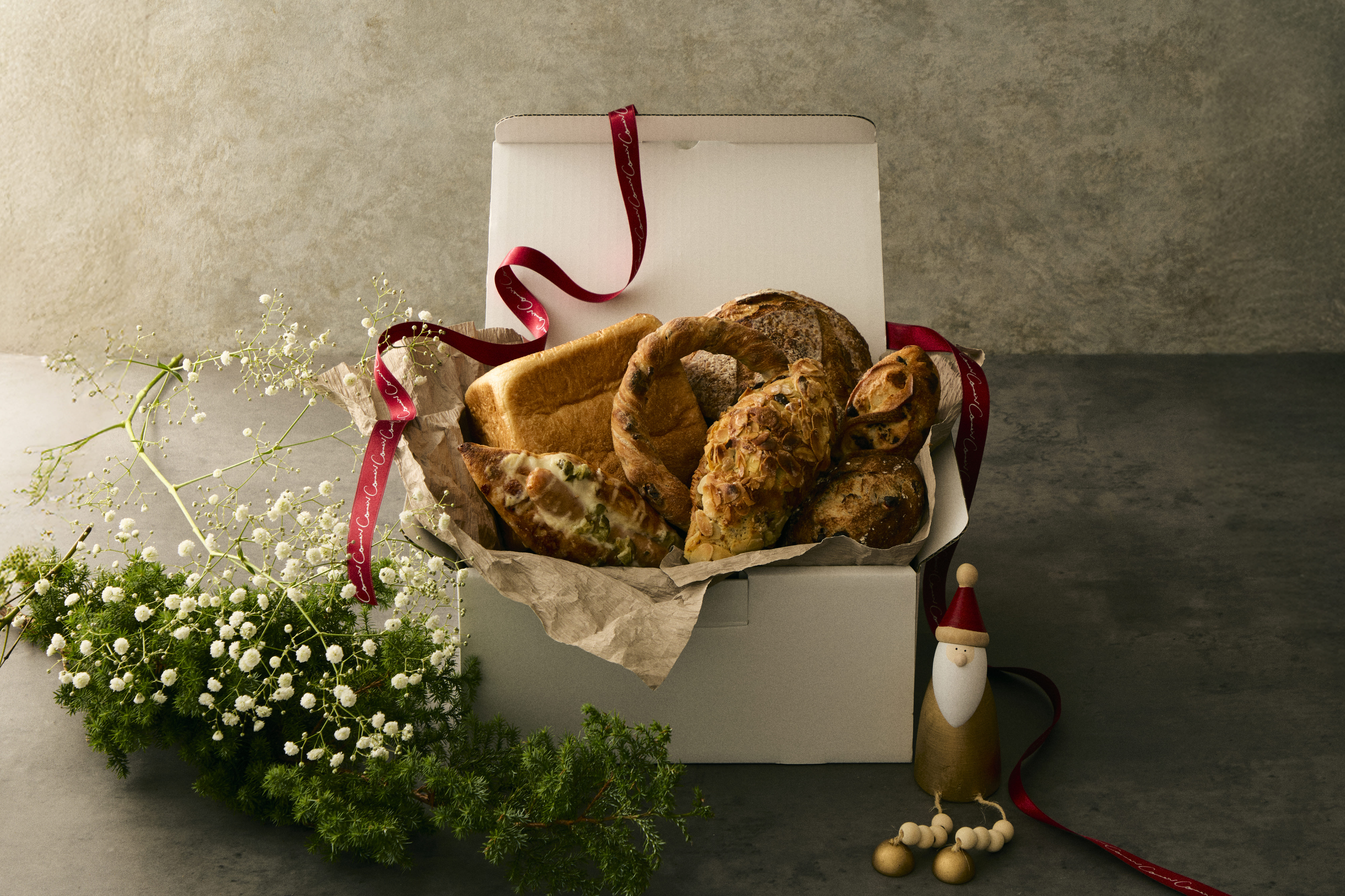 【Comme'N TOKYO】パンの定期便｜冬の贈り物