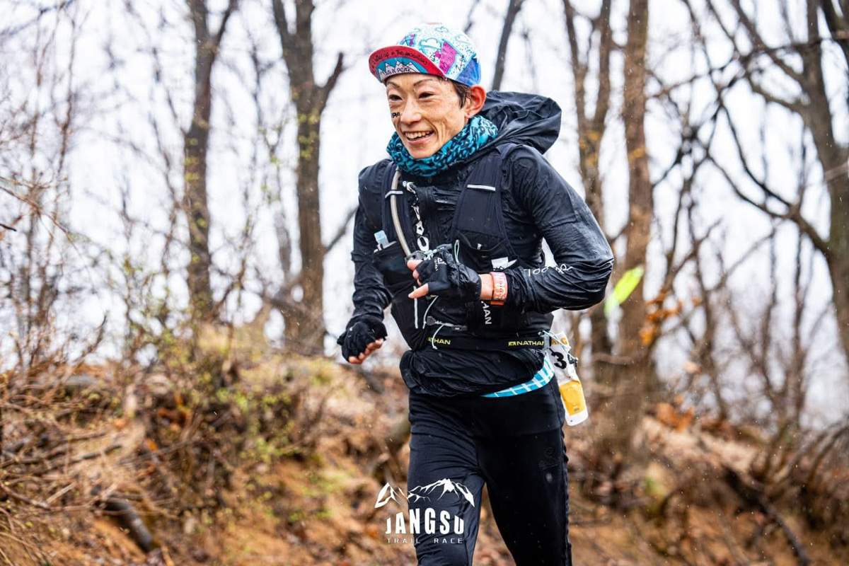 プロマウンテンランナー吉住友里さん、比叡山インターナショナルトレイルラン・OSJ新城トレイル32Kで優勝！／Jangsu Trail Raceのバーティカルで優勝、38kmで女子総合2位！／ASUMI4Kで2位！