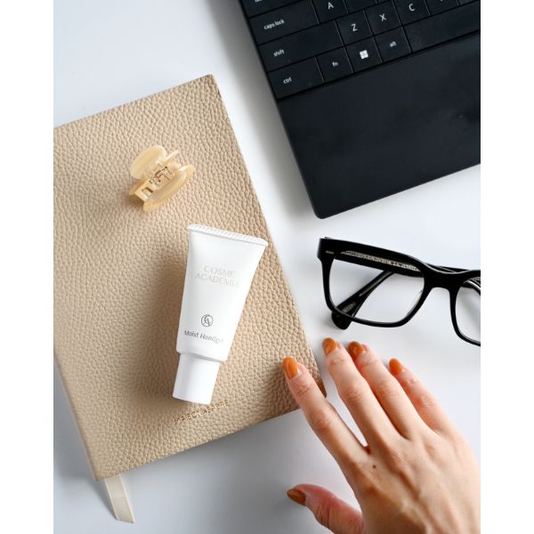 再生医療研究の力を大人の肌に | コスメアカデミア