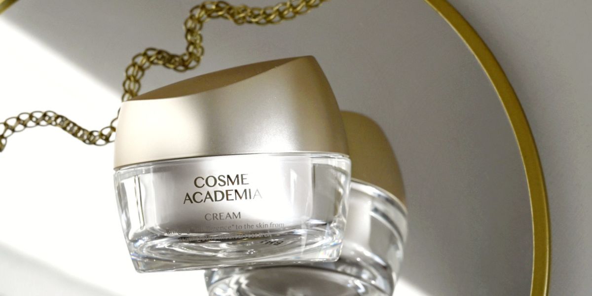 再生医療研究の力を大人の肌に | コスメアカデミア