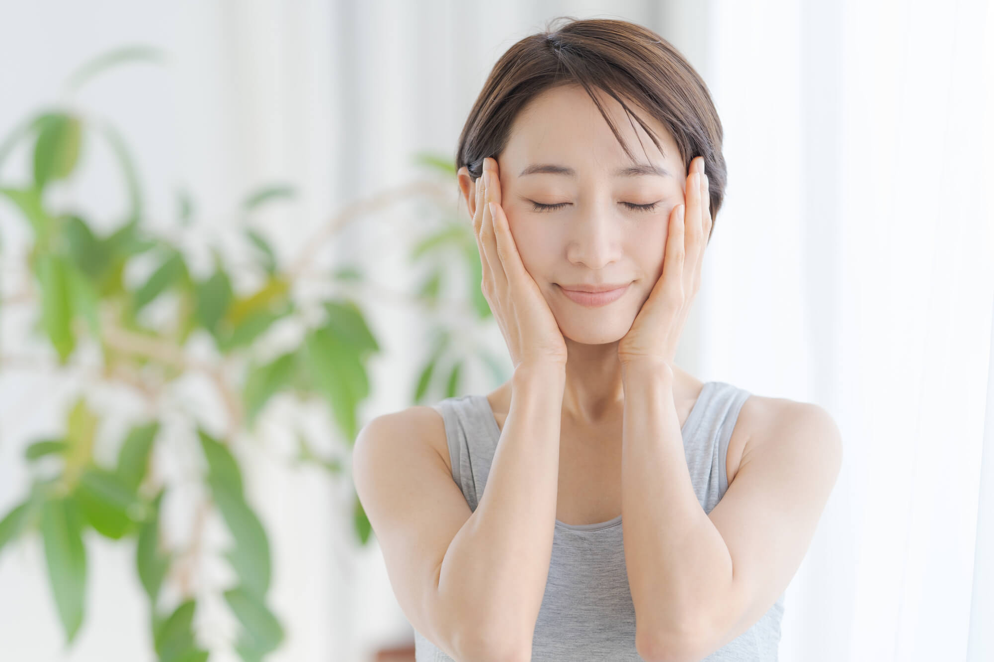 ほうれい線が消えたように見えるマッサージ方法を解説