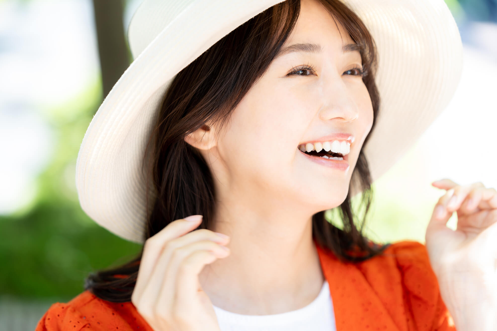 「笑顔が怖い」なんてもったいない!ほうれい線を気にせず笑える方法を徹底解説