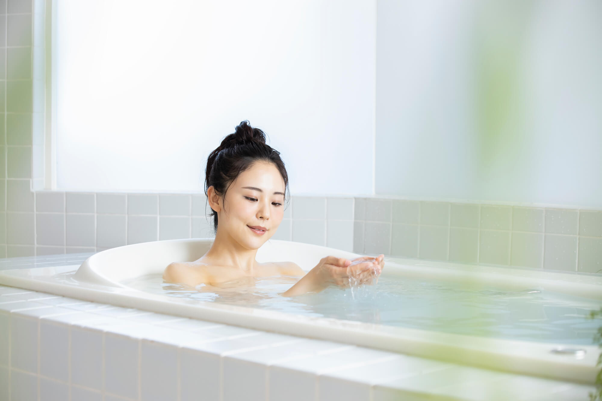 入浴時間はほうれい線のホームケアに最適な時間の一つイメージ