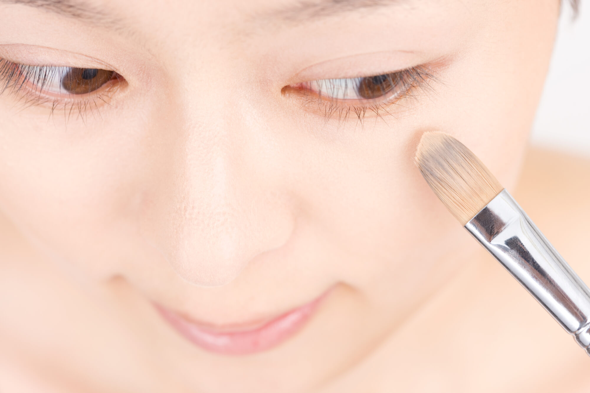 ほうれい線を解消するメイクアップ方法