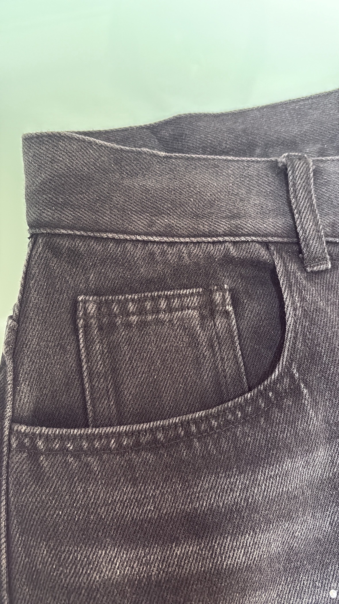 ラメ付きジーンズ