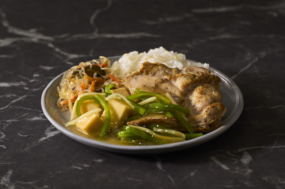 鶏もも肉とたけのこのシャキシャキピーマン餡掛け