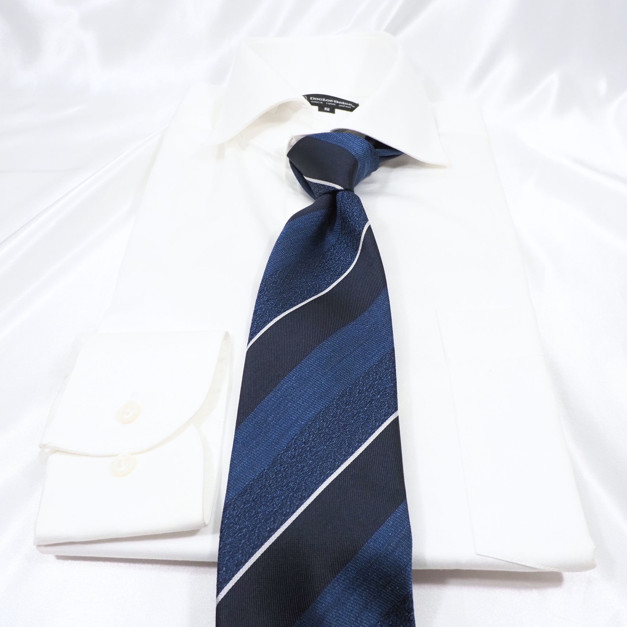 ブルーネームタイ